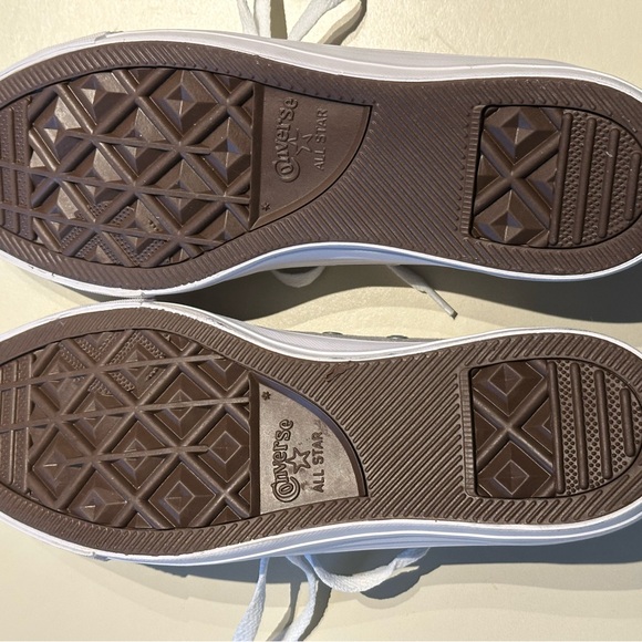 Converse Men's Sneakers in Gray and White NEW - Picture 5 of 6